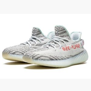 YEEZY BOOST 350 V2
"Blue Tint"  Adidas